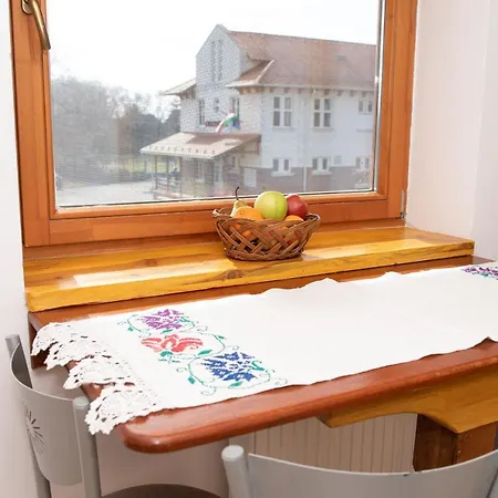 Aqua Thermal Apartmanhaz Ii.